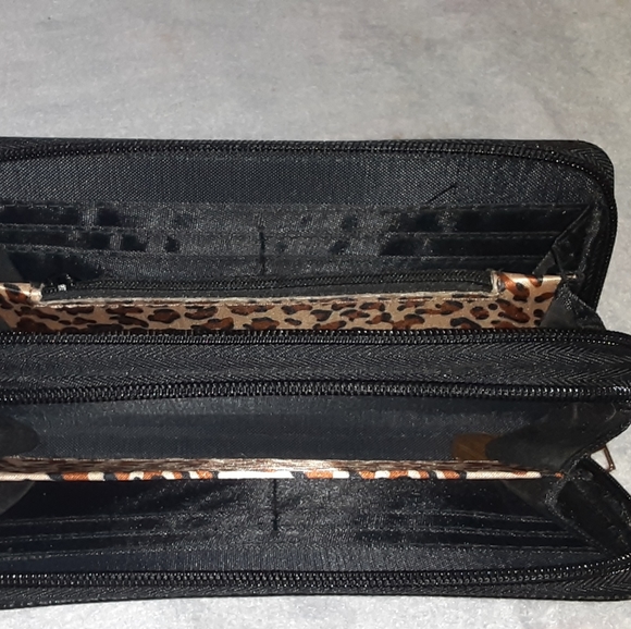 Wallet - Picture 3 of 3